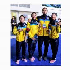 IGIYS-awards-yoga-trainer-at-home-yoga-instructor-teacher-classes-west-east-north-south-new-delhi