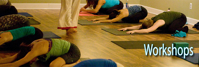 Yoga workshop - Personal-Yoga-Trainer-Classes-At-office