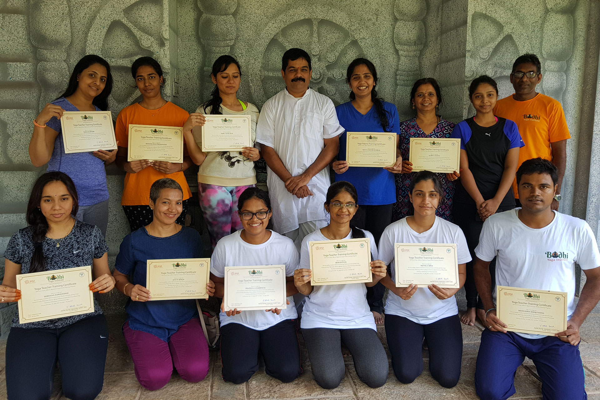 https://www.igiyogservices.in/mumbai/image/yoga-trainer-at-home-yoga-instructor-teacher-classes-mumbai-awards-10.jpg