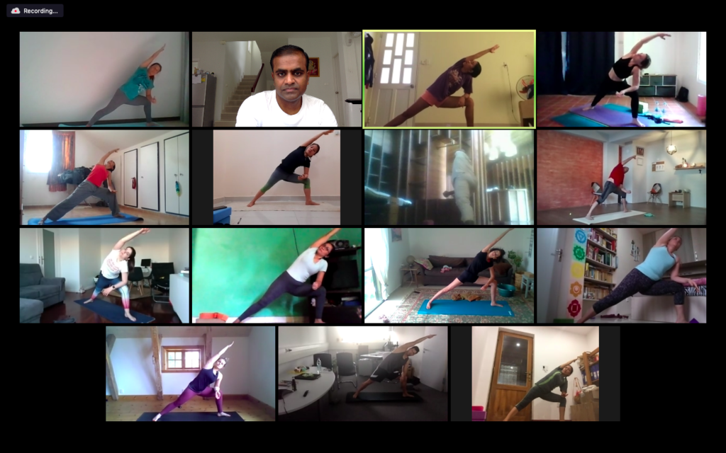 Live-Stream-Subscription-yoga-trainer-near-me-delhi